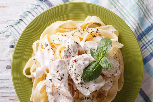 Fettuccine with Basil and Garlic