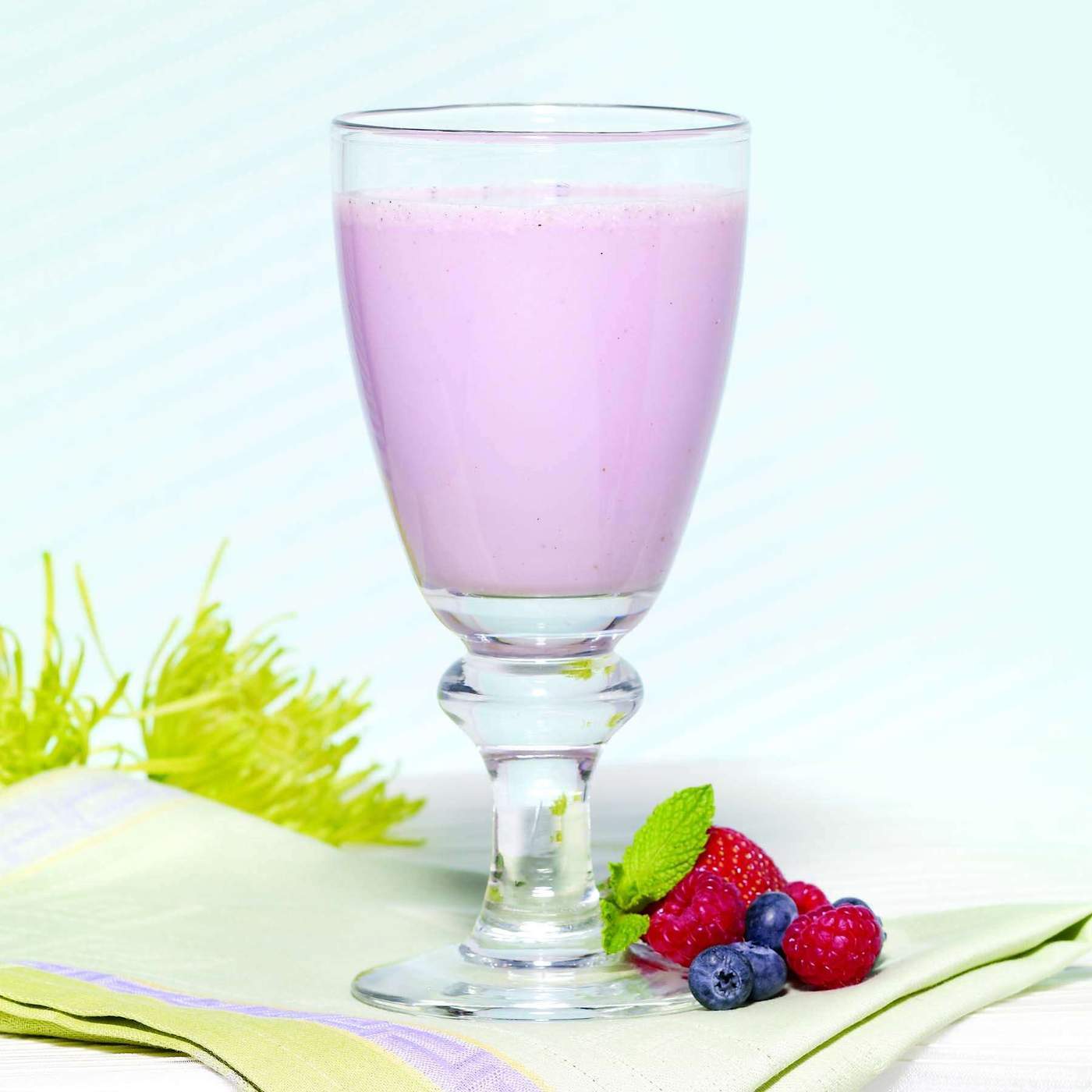 BestMed Weight Loss Berry Creme Smoothie Image
